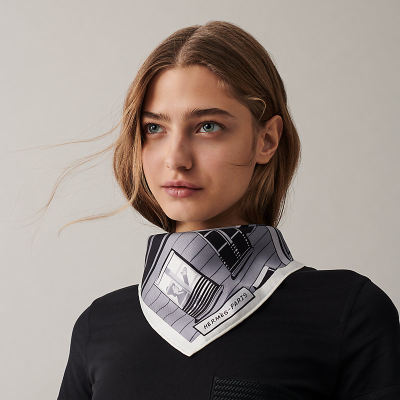 Minuit au Faubourg scarf 70 | Hermès USA
